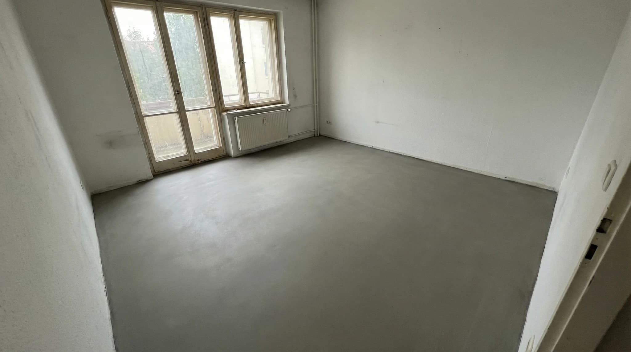 Untergrundvorbereitung mit Ausgleichsmasse